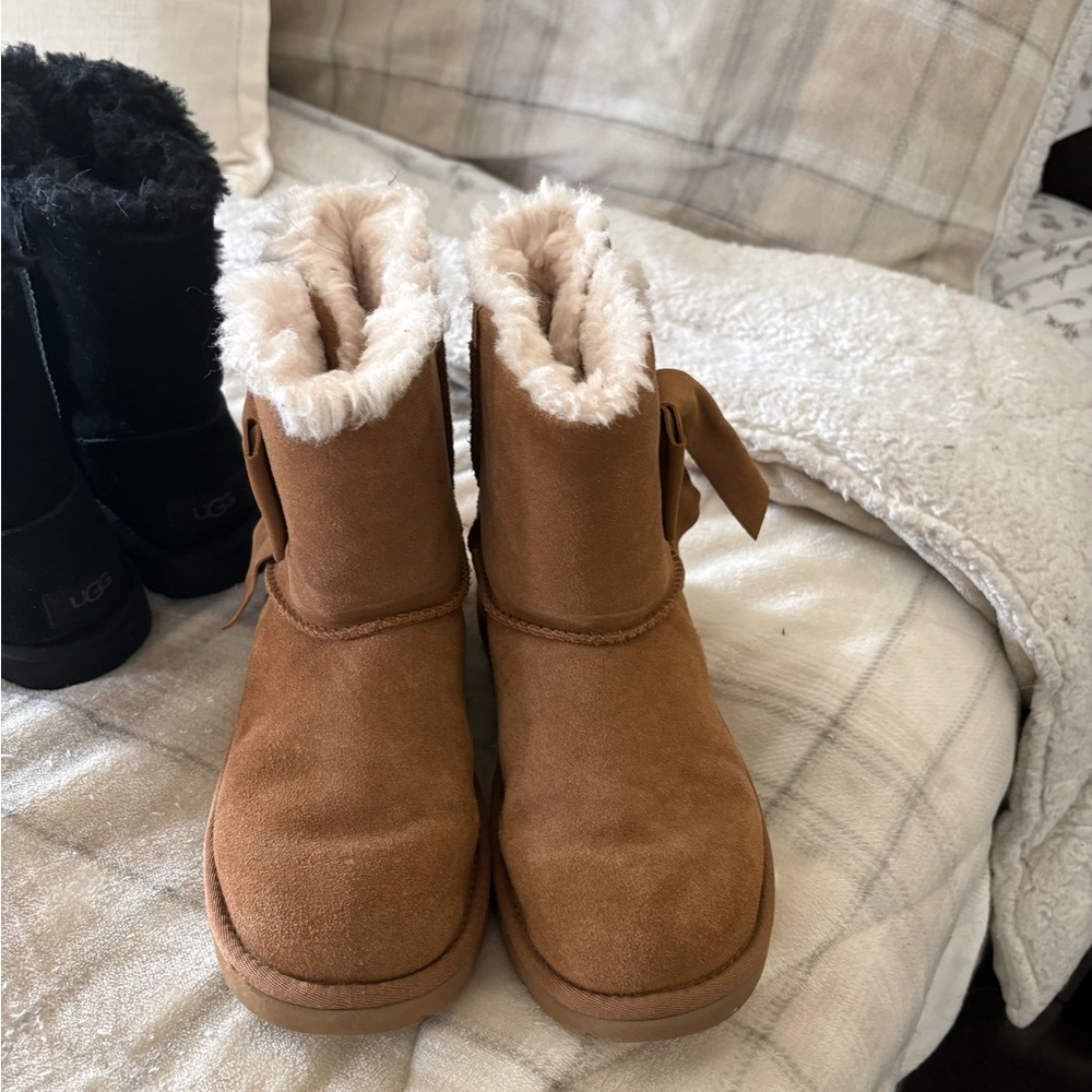 UGG Tan Suede Boots with Cream Fur